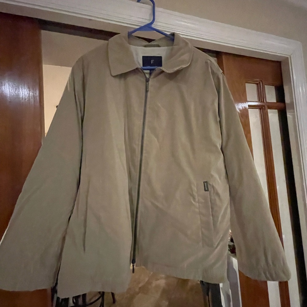 Men’s beige Facconable jacket size M